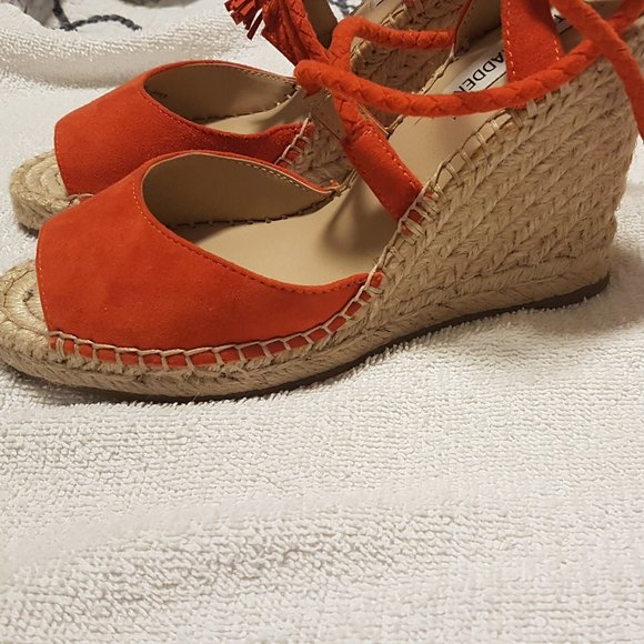 Steve Madden 6.5 M Espadrilles Pump Heel Orange Red Suede Like new ankle tie - Picture 5 of 6